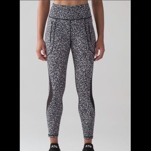 Lululemon Invigorate 7/8 Tight